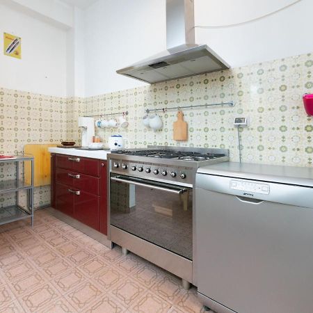 Flaminia Bright & Roomy Apartment Pesaro Ngoại thất bức ảnh